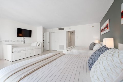 Condominio en alquiler en Surfside, Florida, 2 dormitorios, 137.96 m2 № 1943107 - foto 19