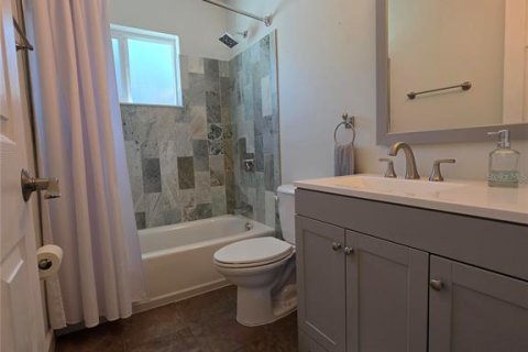 Villa ou maison à vendre à Pinellas Park, Floride: 2 chambres, 88.72 m2 № 2433058 - photo 11
