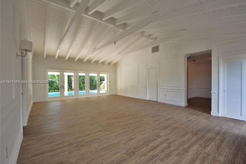 Villa ou maison à louer à Coral Gables, Floride: 4 chambres, 243.5 m2 № 2032717 - photo 2