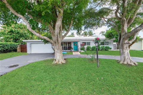 Casa en venta en Lauderdale-by-the-Sea, Florida, 4 dormitorios, 204.38 m2 № 2081520 - foto 3