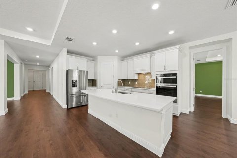 House in Lutz, Florida 4 bedrooms, 263.66 sq.m. № 2107402 - photo 18