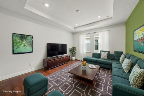 House in Lutz, Florida 4 bedrooms, 263.66 sq.m. № 2107402 - photo 2