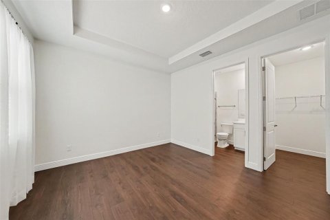 House in Lutz, Florida 4 bedrooms, 263.66 sq.m. № 2107402 - photo 21