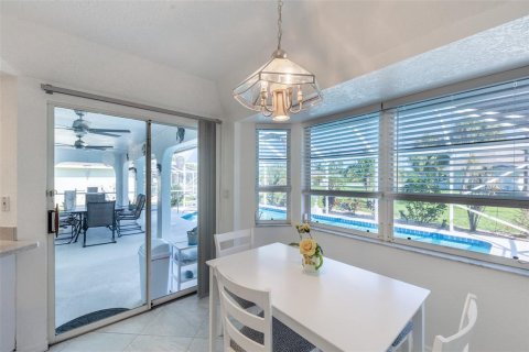 Villa ou maison à vendre à Punta Gorda, Floride: 3 chambres, 171.5 m2 № 2204034 - photo 27