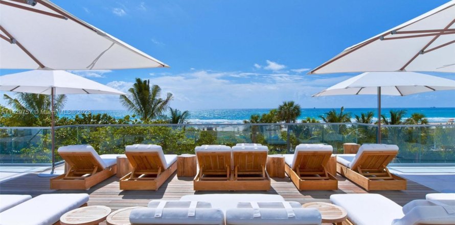 Кондоминиум с 1 спальней в Майами-Бич, Флорида № 1959022