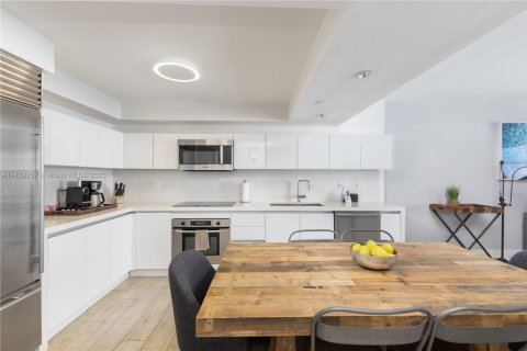 Снять в аренду кондоминиум в Майами-Бич, Флорида 1 спальня, 82.96м2, № 1959022 - фото 25