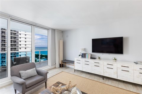 Снять в аренду кондоминиум в Майами-Бич, Флорида 1 спальня, 82.96м2, № 1959022 - фото 21