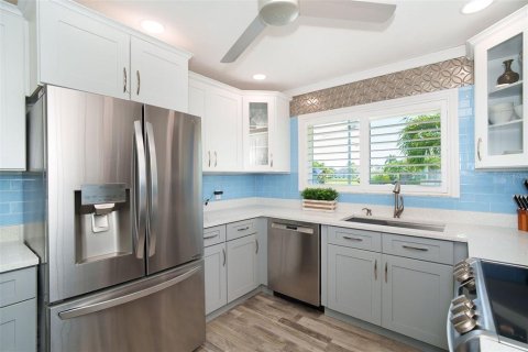 House in Port Charlotte, Florida 3 bedrooms, 152.17 sq.m. № 2142963 - photo 27