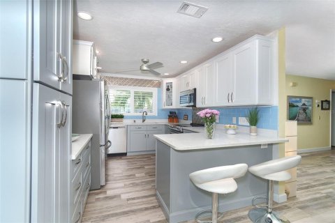House in Port Charlotte, Florida 3 bedrooms, 152.17 sq.m. № 2142963 - photo 24