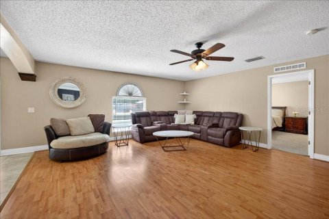 Casa en venta en Palm Coast, Florida, 6 dormitorios, 365.48 m2 № 2157417 - foto 19