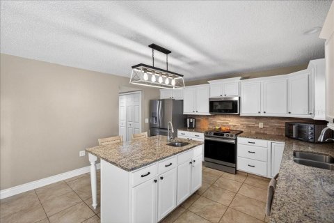 Casa en venta en Palm Coast, Florida, 6 dormitorios, 365.48 m2 № 2157417 - foto 22