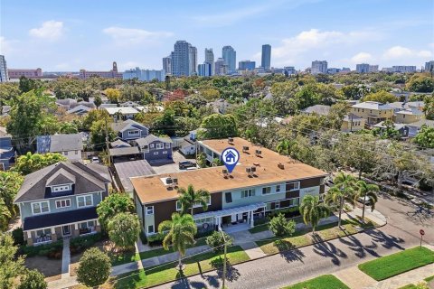 Condo à Saint Petersburg, Floride, 1 chambre № 2138199