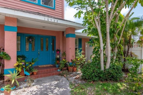 Villa ou maison à vendre à Seminole, Floride: 4 chambres, 266.44 m2 № 2092057 - photo 2