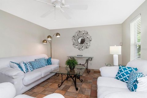 Villa ou maison à vendre à Seminole, Floride: 4 chambres, 266.44 m2 № 2092057 - photo 3