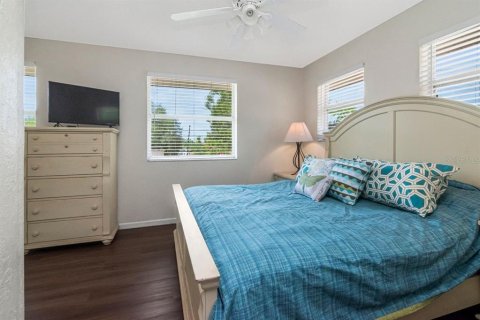 Villa ou maison à vendre à Seminole, Floride: 4 chambres, 266.44 m2 № 2092057 - photo 19