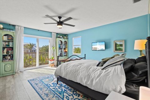 House in Holmes Beach, Florida 3 bedrooms, 159.33 sq.m. № 1630815 - photo 15