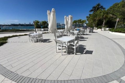 Condominio en venta en Miami Beach, Florida, 1 dormitorio, 79.15 m2 № 2035645 - foto 27
