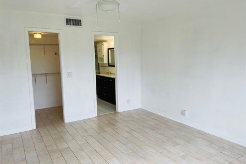 Copropriété à louer à Lake Worth, Floride: 3 chambres, 116.41 m2 № 2193596 - photo 19