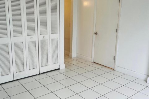 Copropriété à louer à Lake Worth, Floride: 3 chambres, 116.41 m2 № 2193596 - photo 15