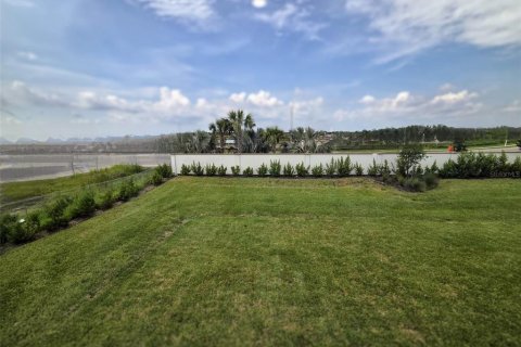 Townhouse in Bradenton, Florida 3 bedrooms, 136.01 sq.m. № 1915261 - photo 3