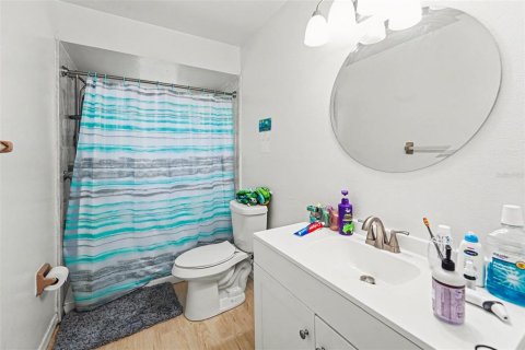 Dúplex en venta en Pinellas Park, Florida, 4 dormitorios, 156.08 m2 № 2420386 - foto 8
