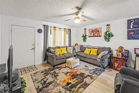 Dúplex en venta en Pinellas Park, Florida, 4 dormitorios, 156.08 m2 № 2420386 - foto 3