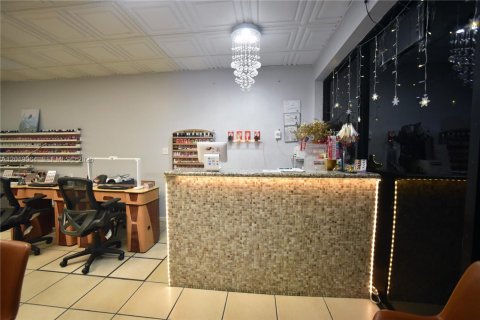 Купить коммерческую недвижимость в Хайалиа, Флорида № 2252793 - фото 7