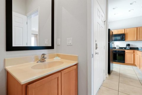 Touwnhouse à vendre à Kissimmee, Floride: 2 chambres, 107.86 m2 № 2212747 - photo 15