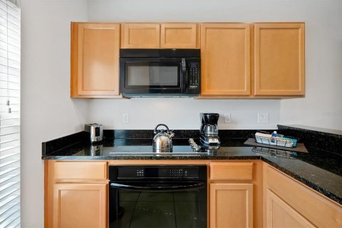 Touwnhouse à vendre à Kissimmee, Floride: 2 chambres, 107.86 m2 № 2212747 - photo 10