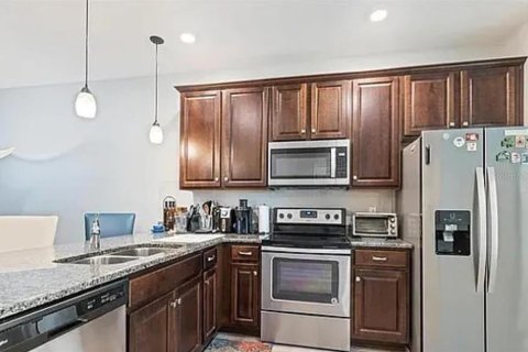 Adosado en alquiler en Wesley Chapel, Florida, 2 dormitorios, 155.05 m2 № 1881428 - foto 3