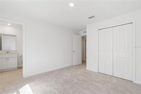 Casa en alquiler en Kissimmee, Florida, 4 dormitorios, 201.97 m2 № 2092581 - foto 10