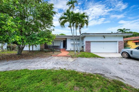 Купить виллу или дом в Майами, Флорида 4 спальни, 312.43м2, № 1978143 - фото 2