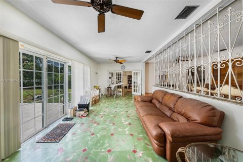 Купить виллу или дом в Майами, Флорида 4 спальни, 312.43м2, № 1978143 - фото 14