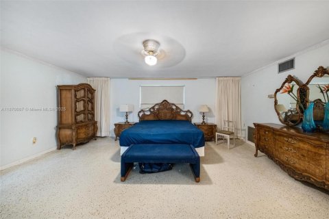 Купить виллу или дом в Майами, Флорида 4 спальни, 312.43м2, № 1978143 - фото 25