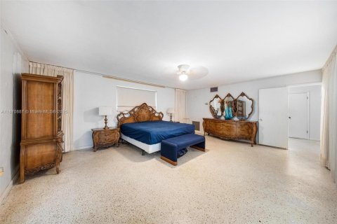 Купить виллу или дом в Майами, Флорида 4 спальни, 312.43м2, № 1978143 - фото 24