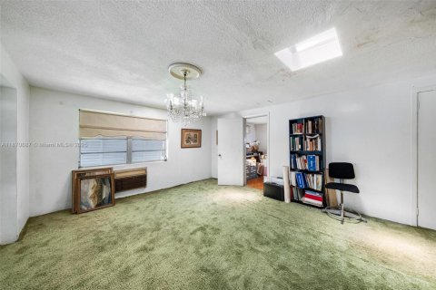 Купить виллу или дом в Майами, Флорида 4 спальни, 312.43м2, № 1978143 - фото 12