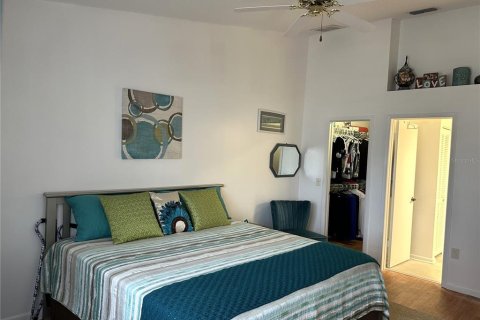 House in Tarpon Springs, Florida 2 bedrooms, 99.41 sq.m. № 2147509 - photo 17