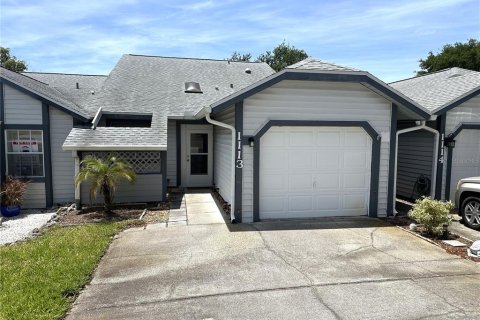 House in Tarpon Springs, Florida 2 bedrooms, 99.41 sq.m. № 2147509