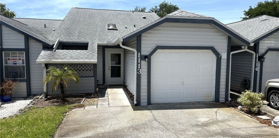 House in Tarpon Springs, Florida 2 bedrooms, 99.41 sq.m. № 2147509