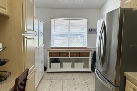 House in Tarpon Springs, Florida 2 bedrooms, 99.41 sq.m. № 2147509 - photo 14