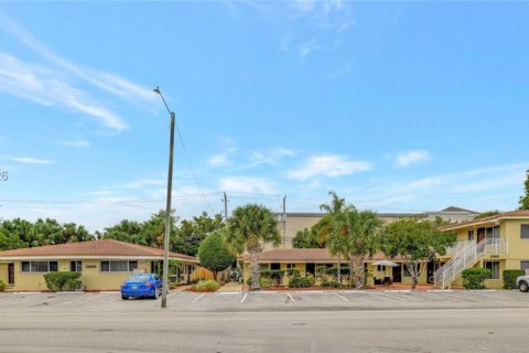 Снять в аренду квартиру в Форт-Лодердейл, Флорида 1 спальня, 55.74м2, № 2004837 - фото 10