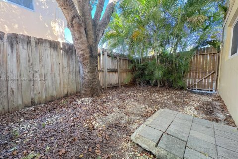 Снять в аренду квартиру в Форт-Лодердейл, Флорида 1 спальня, 55.74м2, № 2004837 - фото 8