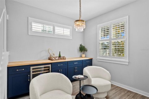 House in Tampa, Florida 4 bedrooms, 287.44 sq.m. № 1856634 - photo 3