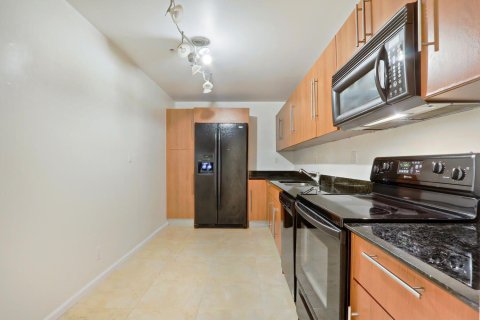 Купить кондоминиум в Холливуд, Флорида 3 комнаты, 82.03м2, № 2250311 - фото 12