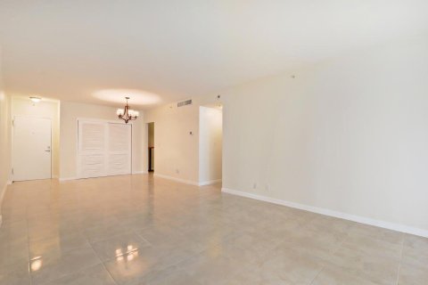 Купить кондоминиум в Холливуд, Флорида 3 комнаты, 82.03м2, № 2250311 - фото 5
