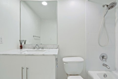 Купить кондоминиум в Холливуд, Флорида 3 комнаты, 82.03м2, № 2250311 - фото 6