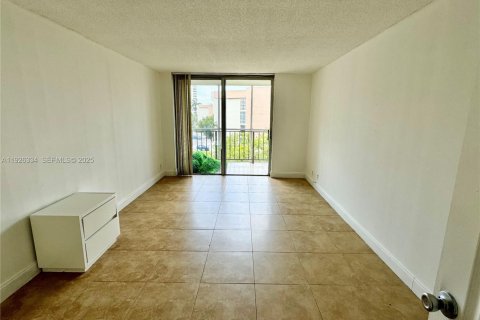 Copropriété à louer à Hallandale Beach, Floride: 1 chambre, 76.18 m2 № 1987401 - photo 4
