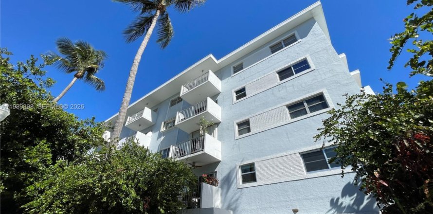 Condo in Miami Beach, Florida, 1 bedroom  № 2057676