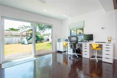 Villa ou maison à vendre à Sarasota, Floride: 3 chambres, 165.46 m2 № 1899251 - photo 19