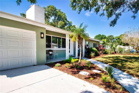 Villa ou maison à vendre à Sarasota, Floride: 3 chambres, 165.46 m2 № 1899251 - photo 6